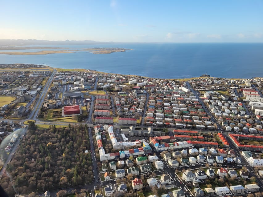 Reykjavik: 45-Minute Volcano Sightseeing Helicopter Tour - Capital Area Passing Glances: Quick Reykjavík Views from Above