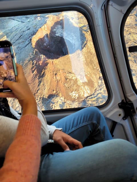 Reykjavik: 45-Minute Volcano Sightseeing Helicopter Tour - Price and Value: What $624 Buys You in Iceland
