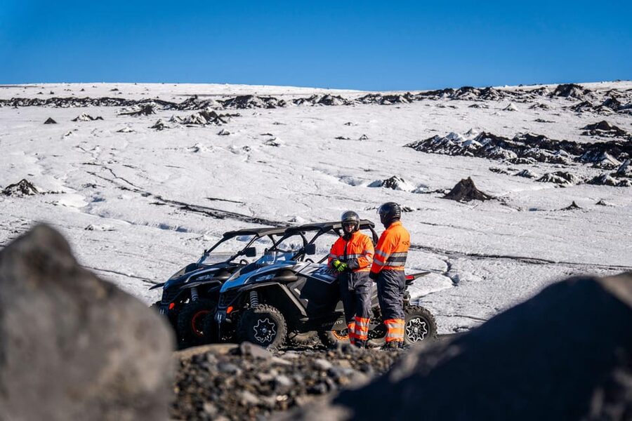 Reykjavík: Buggy Adventure to Mýrdalsjökull Majestic Glacier - Your guide matters: why Hinrik’s style stands out