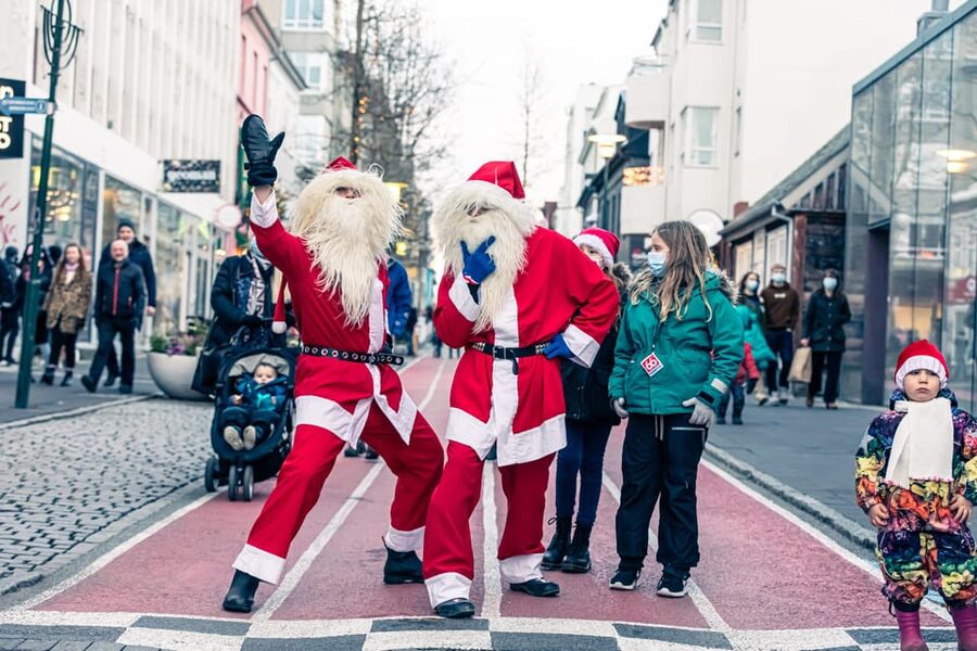 Reykjavik: Christmas Food Tour with Tastings and Drinks - Who Should Book This Tour (and Who Might Want Another Option)