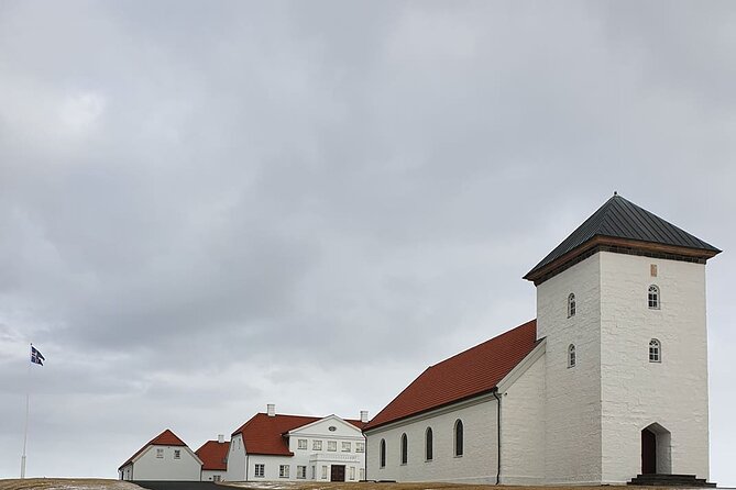 Reykjavik City Private Tour - Stop 1: Laugardalshöll and the chess match behind the arena
