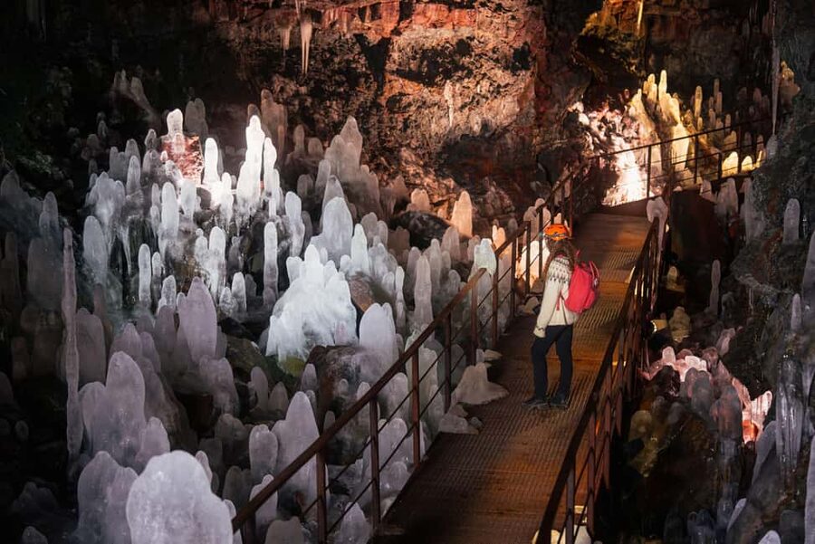 Reykjavik: Evening Lava Tunnel and Northern Lights Hunt - Key things I’d circle on your planning list