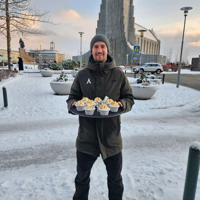 Reykjavik: Food Tour by locals - The harbor tastings: Icelandic comfort food, Reykjavík-style