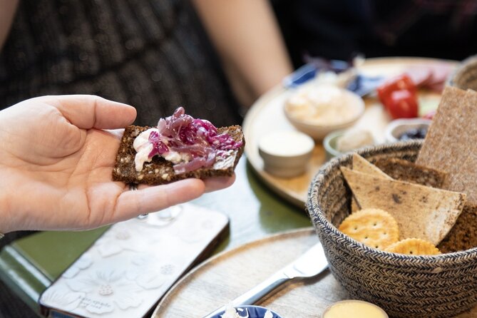 Reykjavik Food Tour - Supermarket Tour & Lunch at Microbrewery - What Icelandic dishes you’ll likely try (and how to think about them)