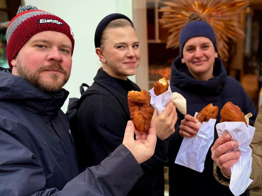 Reykjavik: Food Tour with 6+ Tastings of Icelandic Classics - Walking Rainbow Street and Laugavegur with purpose