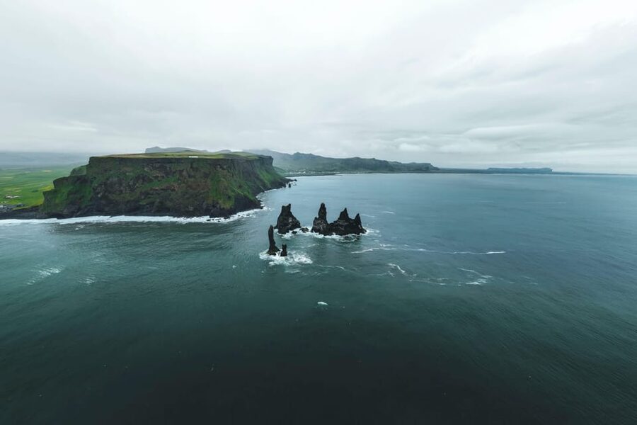 Reykjavik: Glacier Hike & South Coast Day Tour - Weather, daylight, and why seasons change the experience