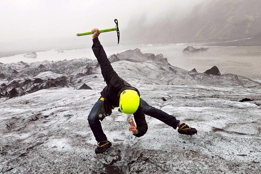 Reykjavik: Glacier Hike, Waterfalls and Black Sand Beach - Quick stops on the way south: geothermal energy and volcanic views