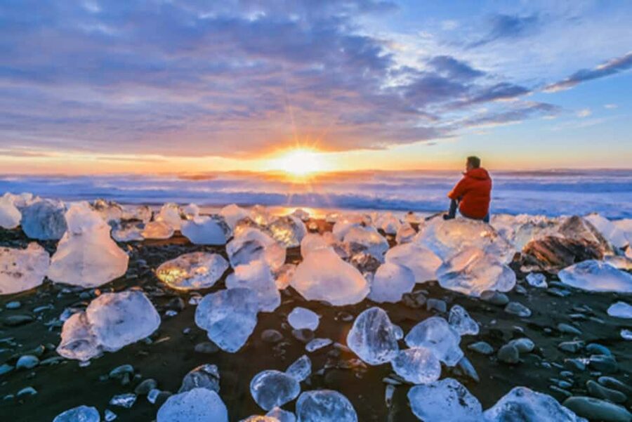 Reykjavik: Glacier Lagoon, Diamond & Black Beach 冰岛冰河湖中文一日团 - Timing Matters in Iceland Winter: Sunrise and Sunset Light