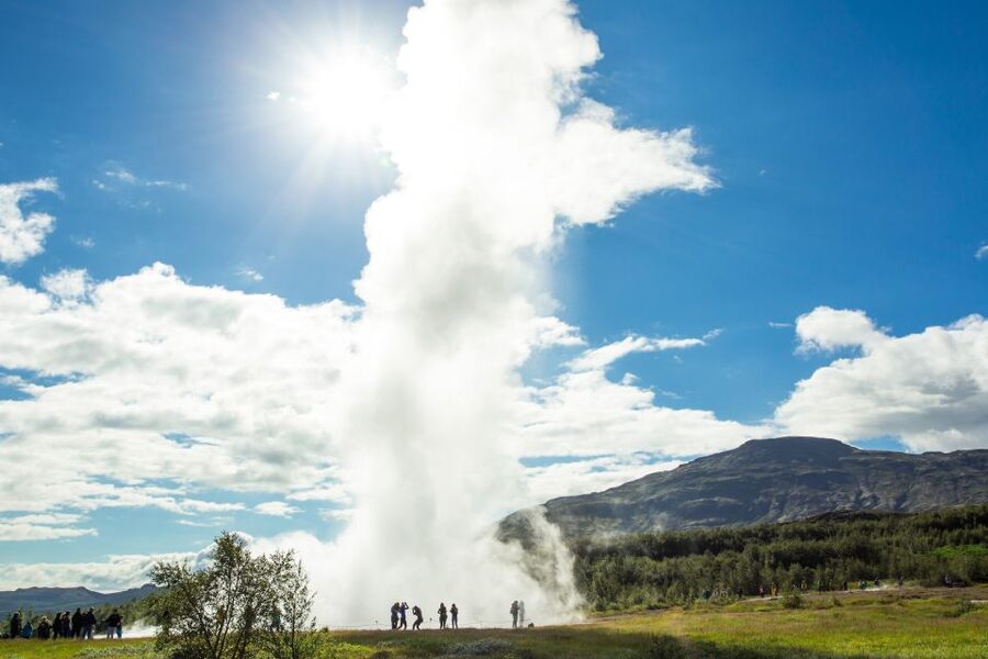 Reykjavik: Golden Circle Day Tour with optional Blue Lagoon - Thermal baths and Blue Lagoon: 3 hours to warm up and reset