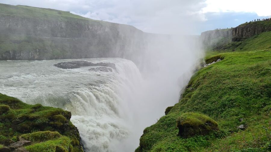 Reykjavik: Golden Circle, Kerid Crater and Sky Lagoon Tour - Gullfoss: two tiers, one loud reminder