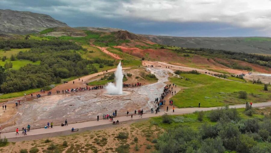 Reykjavik: Golden Circle Tour and Sky Lagoon Entry Ticket - Guide and driver effect: names you’ll hear and why it matters