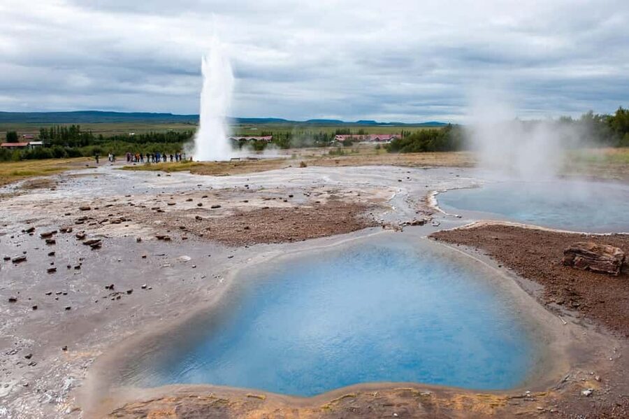 Reykjavik: Golden Circle Tour and Sky Lagoon Entry Ticket - Geysir and Strokkur: the eruption show you can actually plan for