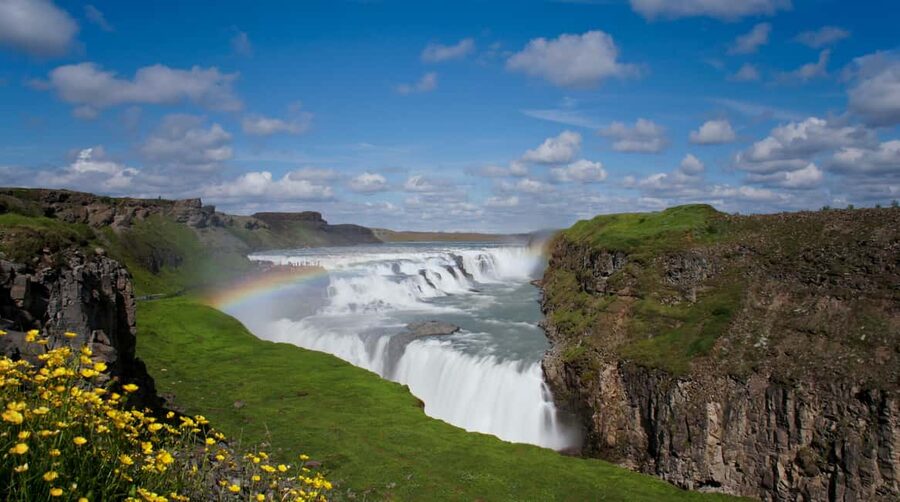 Reykjavik: Golden Circle Tour & Laugarás Lagoon Entry - Gullfoss Waterfall Photo Stop: Go Prepared for Spray and Wind