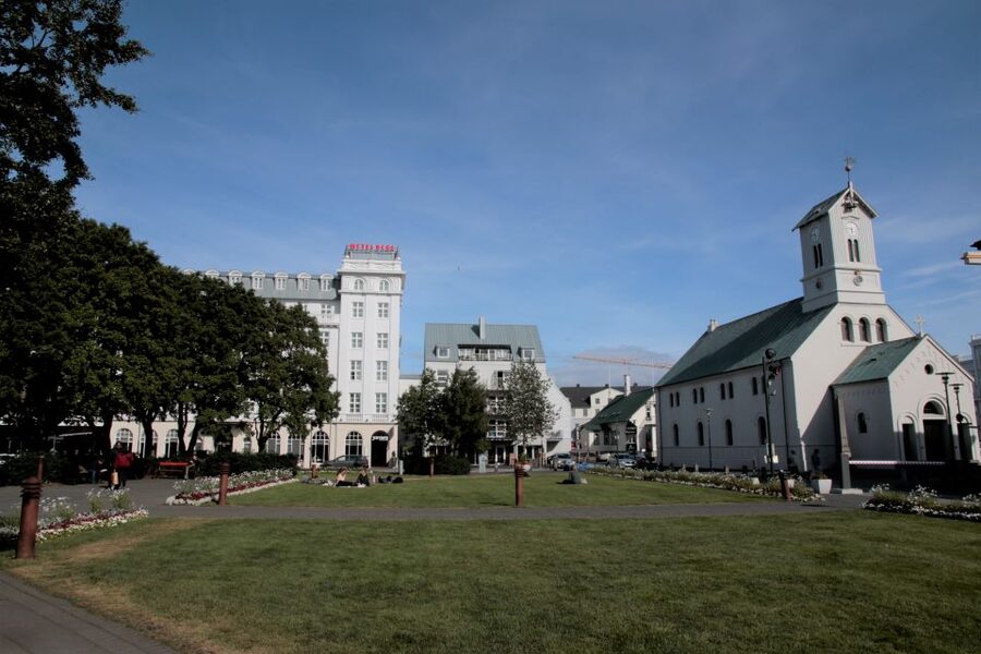 Reykjavik: Guided City Walking Tour - What’s included (and how it changes the feel of the tour)