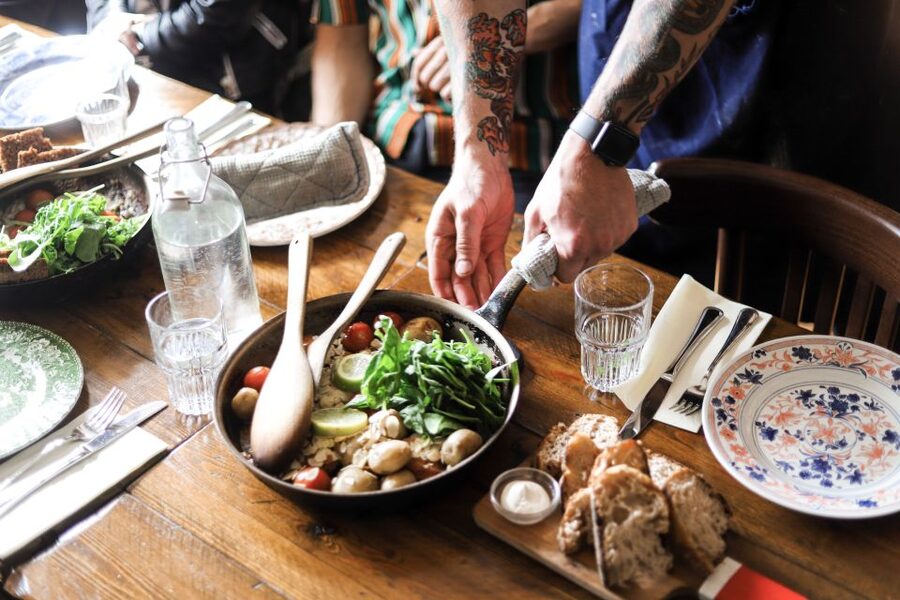 Reykjavik: Guided Foodie Walking Tour with 6 Tastings - Stop 4 and 5: dessert and the sweet finish