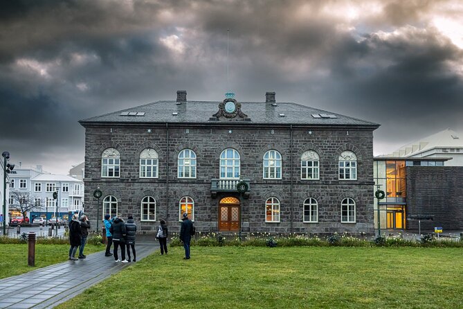 Reykjavík Interactive City Tour - What the quizzes and recorded videos do for you (and where the experience can feel thin)