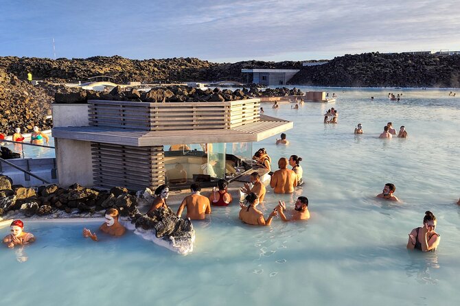 Reykjavík/Keflavík–Blue Lagoon, Silica & Retreat Transfer - Why This Transfer Works: Fewer “Where’s My Ride?” Moments