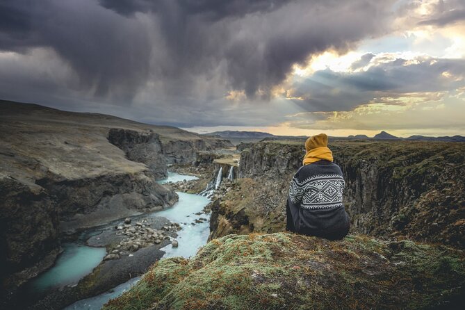 Reykjavík: Landmannalaugar & Icelandic Highlands Super Jeep Tour - Key Things That Make This Super Jeep Day Work