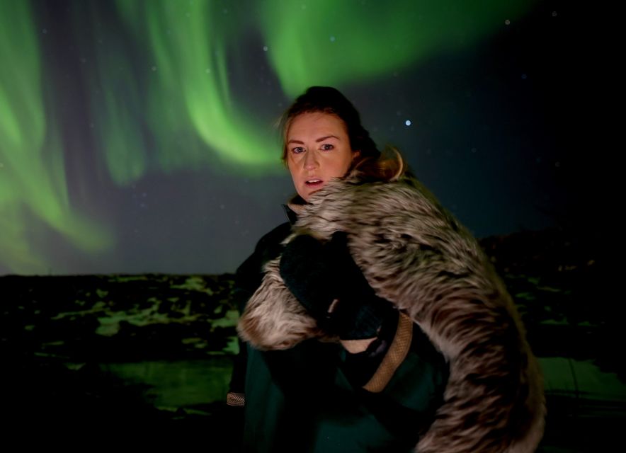 Reykjavik: Northern Lights Tour w/Pro Photos - Small Group - Aurora Hunting With a Photographer and a Viking Twist