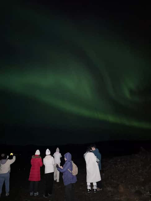 Reykjavik: Northern Lights Tour with Chinese Guide冰岛雷市中文极光团 - Drop-Off Around Reykjavik: Easier Than You’d Expect