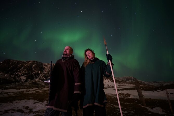 Reykjavik Northern Lights Tour with Pro Aurora Photos Small Group - A Reykjavik Northern Lights tour that works like a hunt