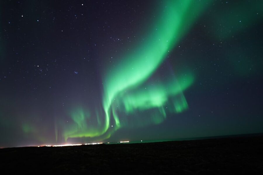 Reykjavik: Premium Northern Lights Tour with Free Photos - Free photos: what you gain (and what you should still plan for)