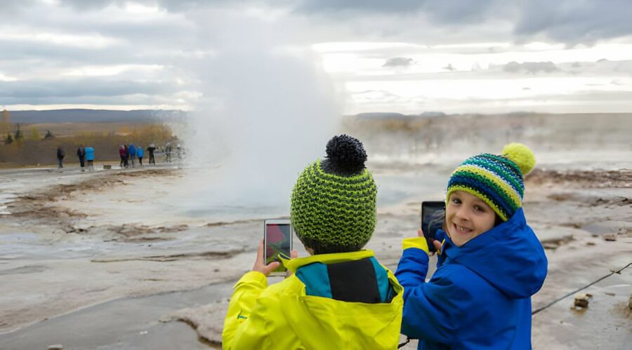 Reykjavík: Private Golden Circle Tour with Kerid Crater - Brúarfoss: Blue Waterfall Energy, Without the Rush