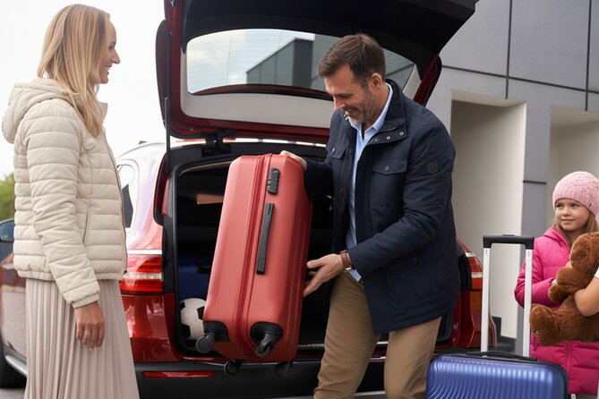 Reykjavik: Private Keflavik Airport to Hotel Transfer: upto 8 PAX - Included comforts that reduce real-world friction