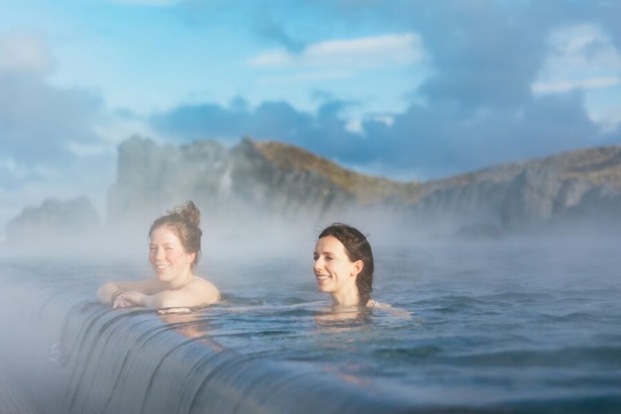 Reykjavik: Sky Lagoon Admission with Transfer - Drinks, the Swim-Up Bar, and Sauna Etiquette