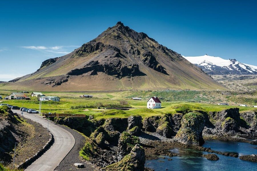 Reykjavik: Snæfellsnes Day Trip with Vatnshellir Lava Cave - Búðakirkja Black Church and the Return Loop Back to Reykjavik