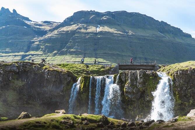 Reykjavík: Snæfellsnes & Kirkjufell Small Group Tour - Stop 5: Arnarstapi coastline walk and the Miðgjá stone bridge