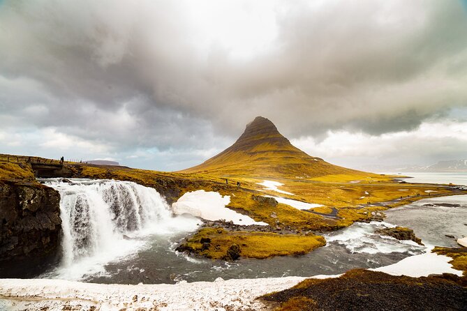 Reykjavík: Snæfellsnes & Kirkjufell Small Group Tour - The small-group experience: what the minibus really adds