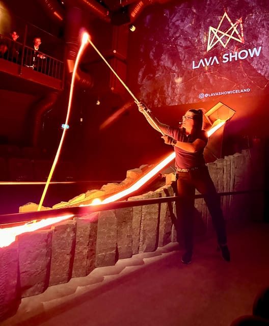 Reykjavik: Whale Watching & Lava Show - Timing options: 6pm Lava Show vs 13:00 whale start