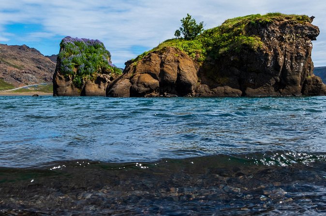 Secret pearls around Reykjavik with Airport and Reykjavik pickup - Reykjanes Peninsula Secret Spot Near Vigdísarvellir: Why the Quiet Stop Feels Different