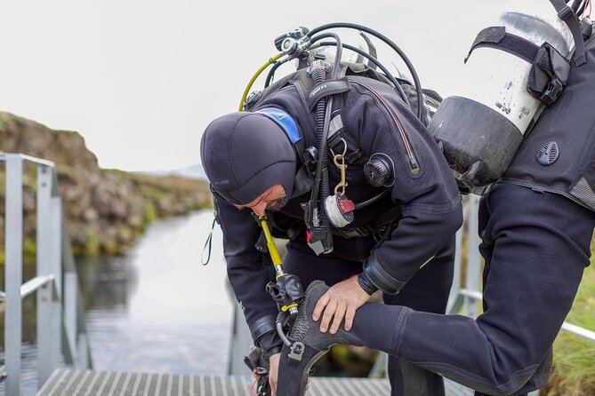 Silfra: Diving Between Tectonic Plates and Pick Up from Reykjavik - The underwater route: Big Crack, Hall, Cathedral, and Lagoon