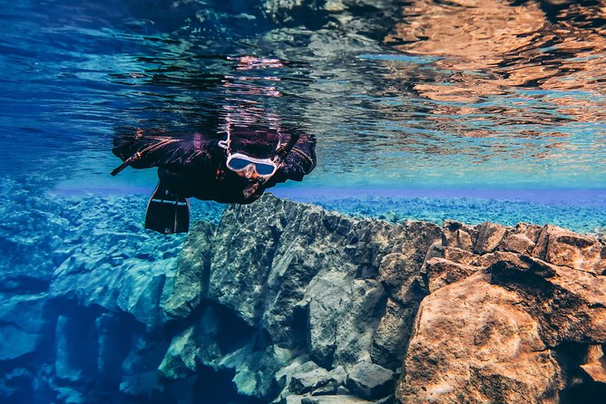 Silfra: Hot and Cold Snorkeling and Spa Tour - Self Drive - Silfra snorkeling: The fissure, the briefing, and the real safety focus