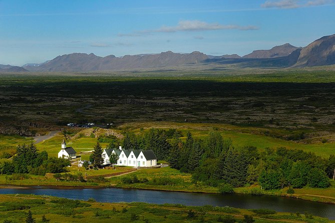 Silfra: Snorkeling Between Tectonic Plates - Meet on Location - The Underwater Route: Hall, Cathedral, and Lagoon