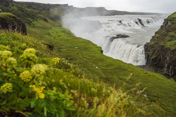 Small Group: Golden Circle Tour from Reykjavik Cruise Terminals - Van comfort, Wi‑Fi, and how the guide can make or break it