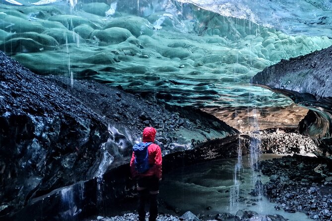 Small-Group Ice Cave Tour from Jökulsárlón - Why the guide matters so much on ice