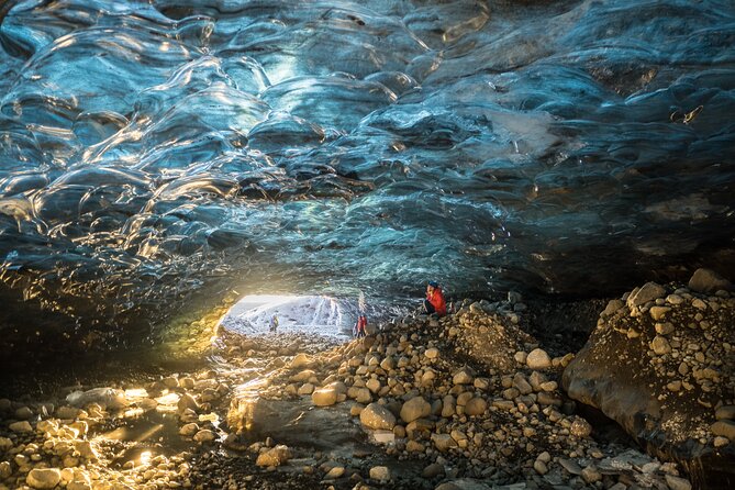 Small-Group Ice Cave Tour from Jökulsárlón - Crampons, helmets, and that first walk across Fláajökull