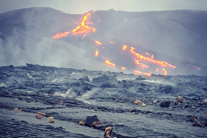 Small Group Volcano Hike with a Professional Geologist - The geologist-led part you’ll actually remember