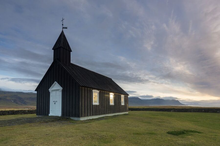 Snæfellsnes: Small-Group Hidden Treasures of The West Tour - Djúpalónssandur: black sand, shipwreck remains, and old lifting stones