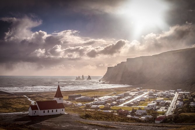 South Coast and Glacier Lagoon - Private - Stop 1: Seljalandsfoss and Gljúfurbúi, the Falls With a Walk-Behind Trick