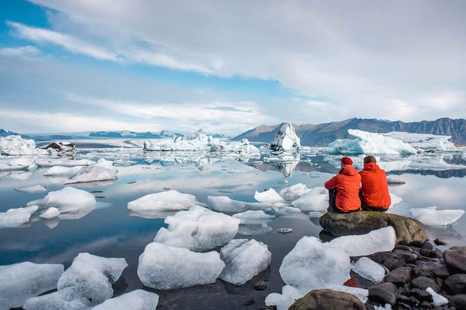 South Coast and Glacier Lagoon - Private - The Guide Makes the Day: Saga, Jen, and Storytelling That Clicks