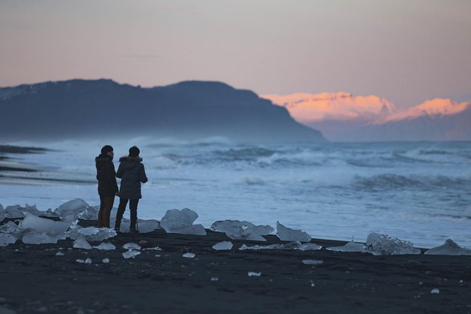 South Coast, Diamond Beach and Glacier Lagoon Day Tour - Skaftafell and Vatnajökull views: the tour’s quiet “big picture” moment