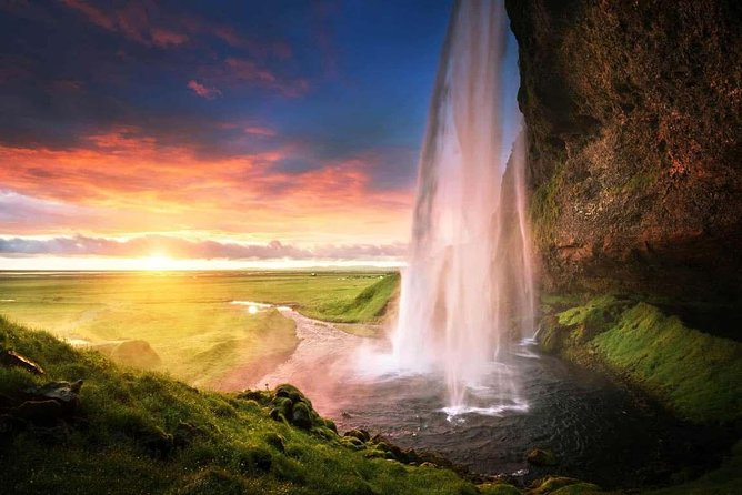 South Coast Summer Day Tour by Minibus from Reykjavik - Stop 1–3: Seljalandsfoss, Gljúfrabúi, Skógafoss