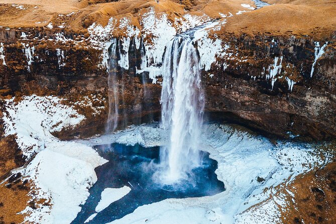 South Coast Tour Private Epic Adventure - Sólheimajökull Glacier Stop: Outlet Ice and Why It’s a Big Deal