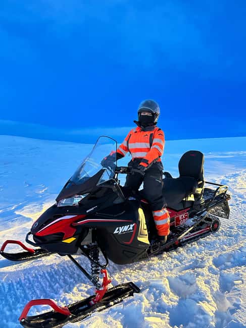 Superjeep Golden Circle and Glacier Snowmobile Tour - Þingvellir National Park: Two Continents and Iceland’s Political Origins