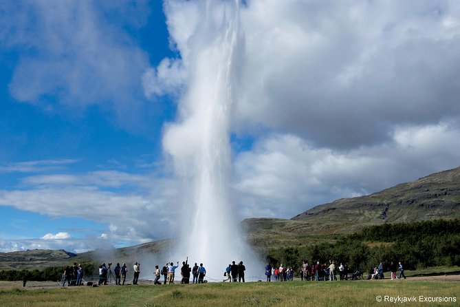 The Golden Circle Guided Bus Tour from Reykjavik - Stop 1: Strokkur Geothermal Area (1 Hour)