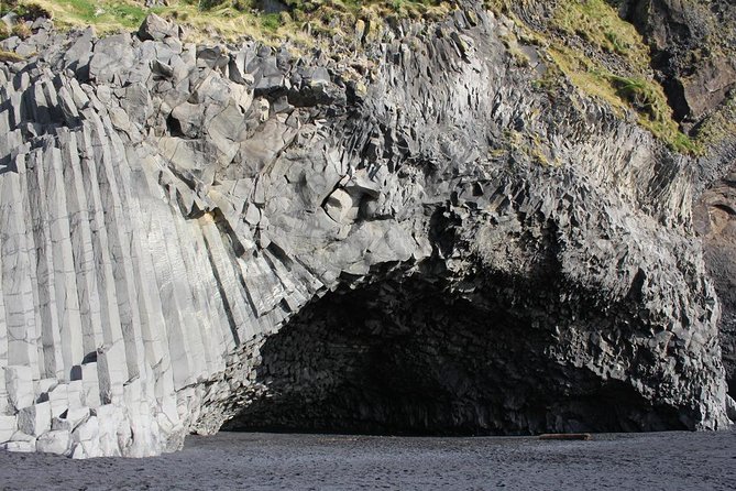 The Great Round Tour: Around Iceland in 13 Days - Days 3: Waterfall Chain to the Black-Sand Beach